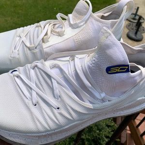 Men’s Basketball Shoes